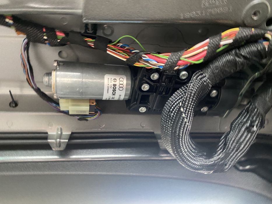 Mecanism electric deschidere haion Audi A4 B9 Break