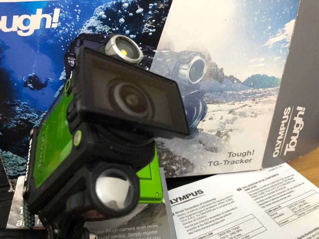 Camera video Olimpus TG Tracker Tough verde