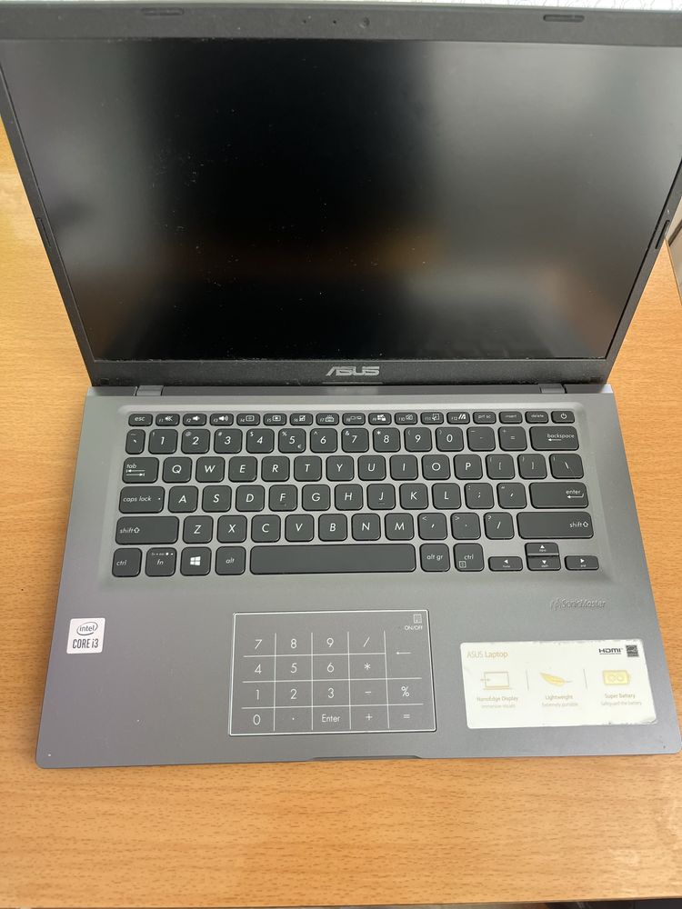 Vand laptop Asus ca nou