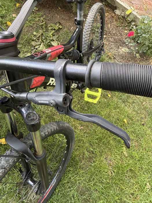 Bicicletă MTB ST 530 S 27,5" negru