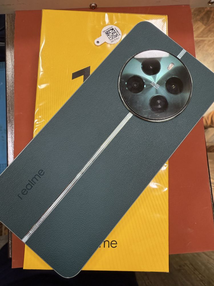realme 12+ 5G 8/256 gb srochna sotiladi