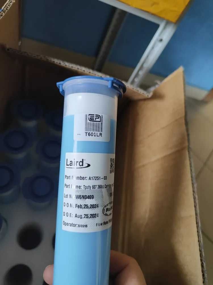 Жидкие термопрокладки Laird Tputty 607 6.4 w/mk 5g