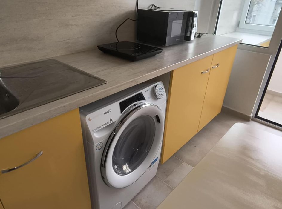 Дава се под наем Тристаен апартамент в Пловдив, Център - 75 кв.м за 550 € - Снимка #3