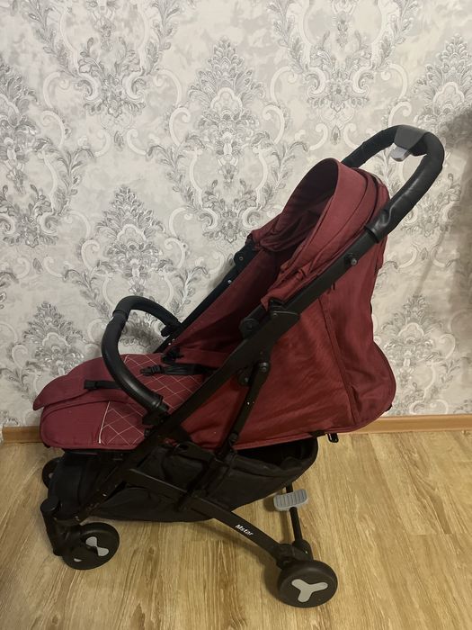 Продам прогулочную коляску