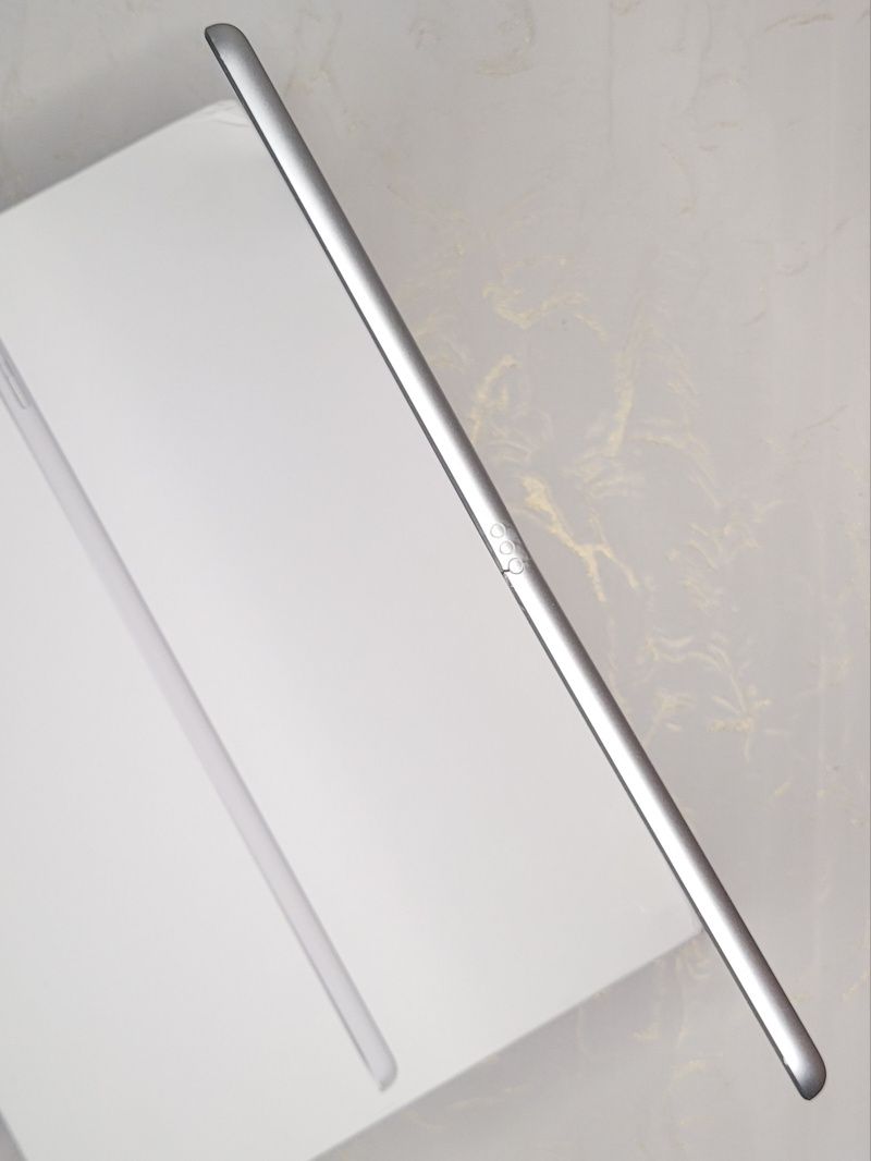 iPad 9 Silver 64 GB