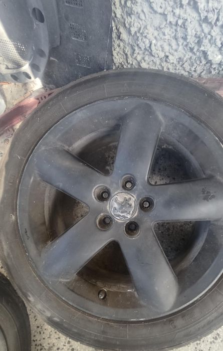 Продавам джанти 17" 5x108 с гуми за пежо
