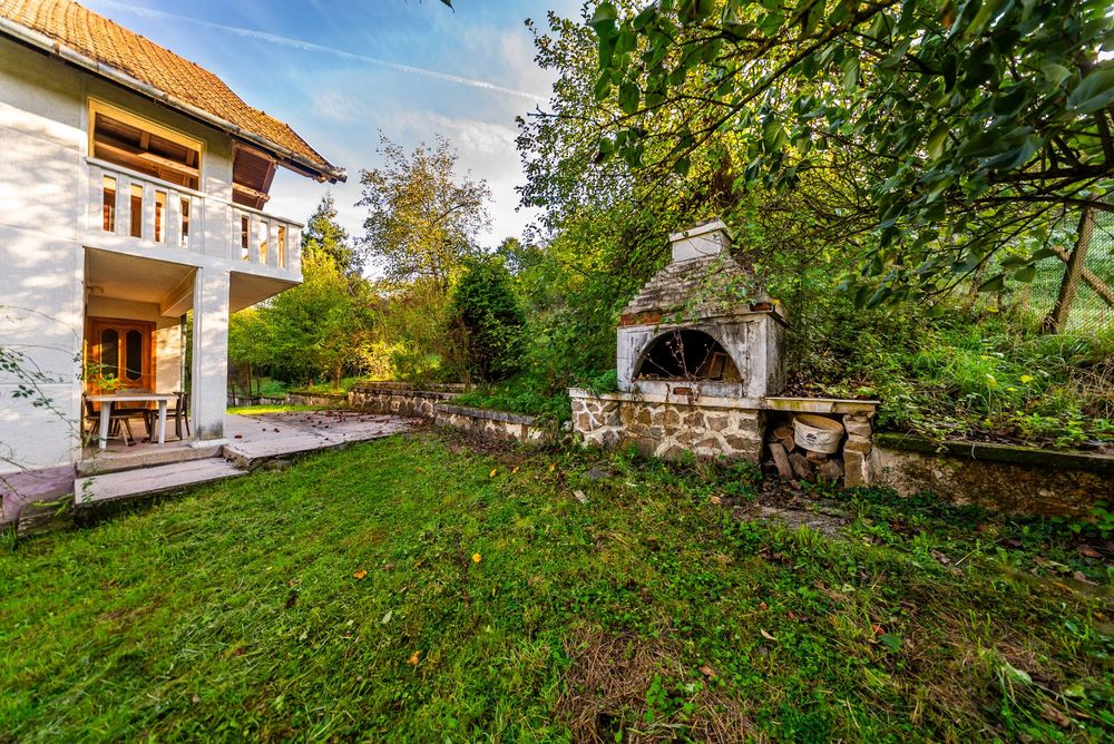 De vanzare ! Casa de vacanta sau de locuit