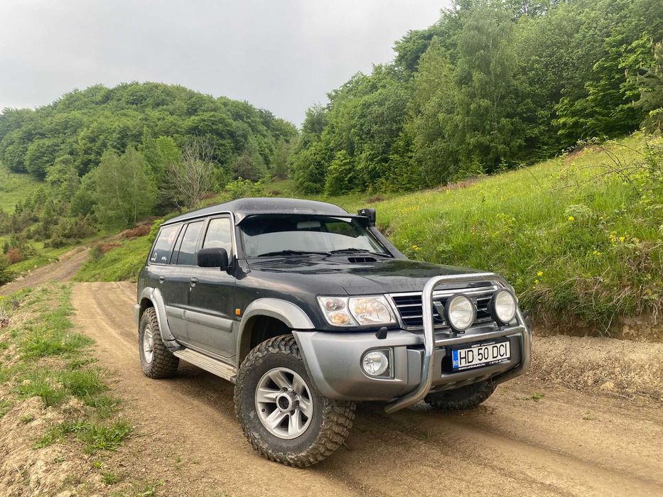 Nissan Patrol Y61 GR, autoutilitara(4 locuri)
