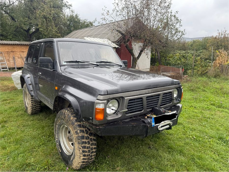 Nissan Patrol Y60 Autoutilitara
