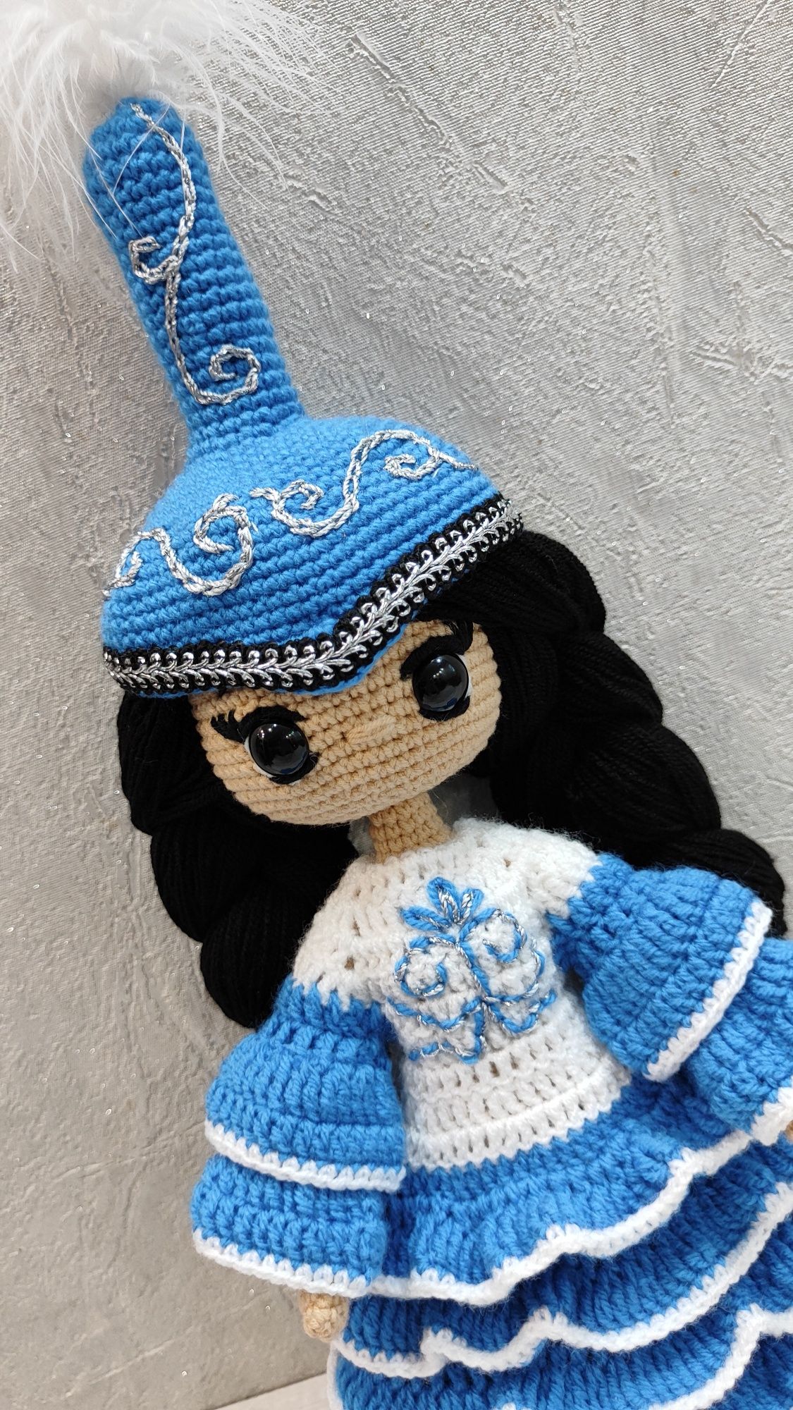 Кукла вязаная в казахском костюме