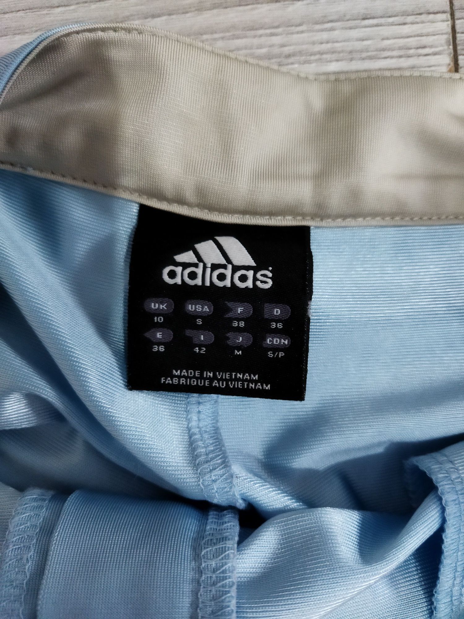 Pantaloni scurți bleu sport originali Adidas mărimea S 36