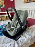 Scoica Maxi Cosi Joolz scaun masina + suport Maxi Cosi masina