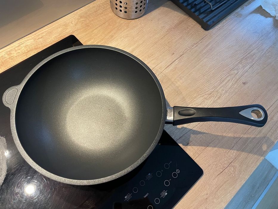 Tigaie AMT Gastroguss «The World’s Best Pan», fabricată în Germania