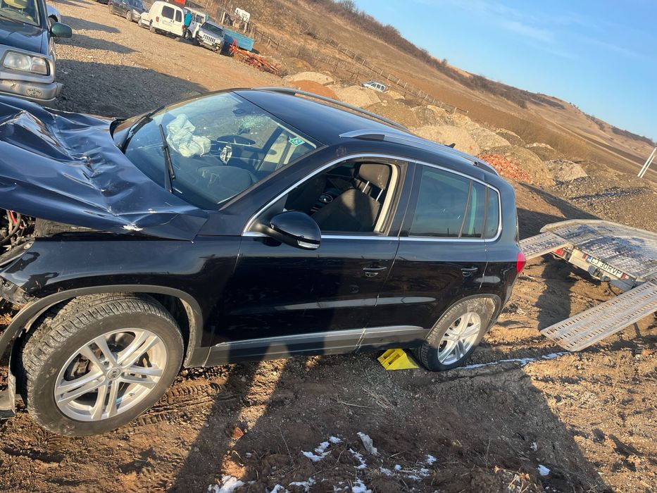 Dezmembrez tiguan
