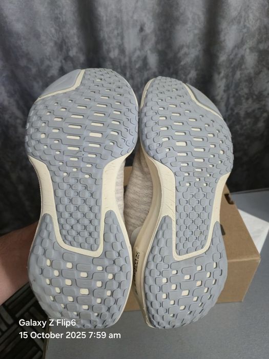 Nike Invincible 3 ZoomX marimea 42.5 Zoom