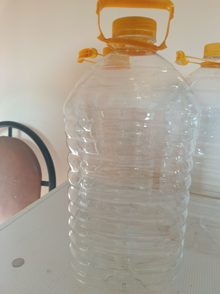 Продам 5 л баклажки