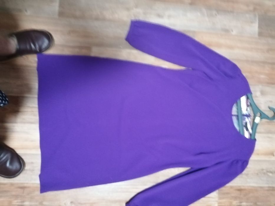 Продаю женские платья