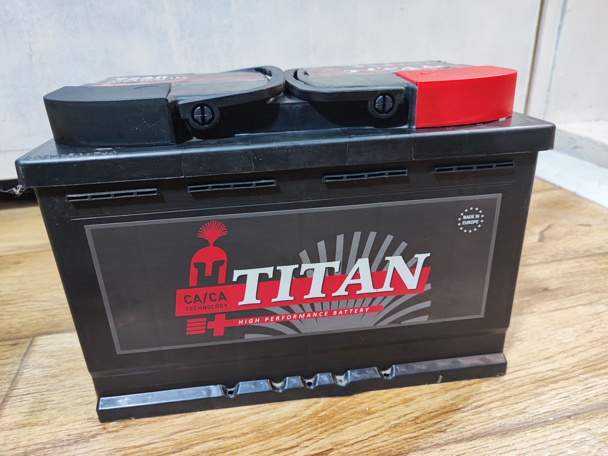 Акумулатор 72АH Titan