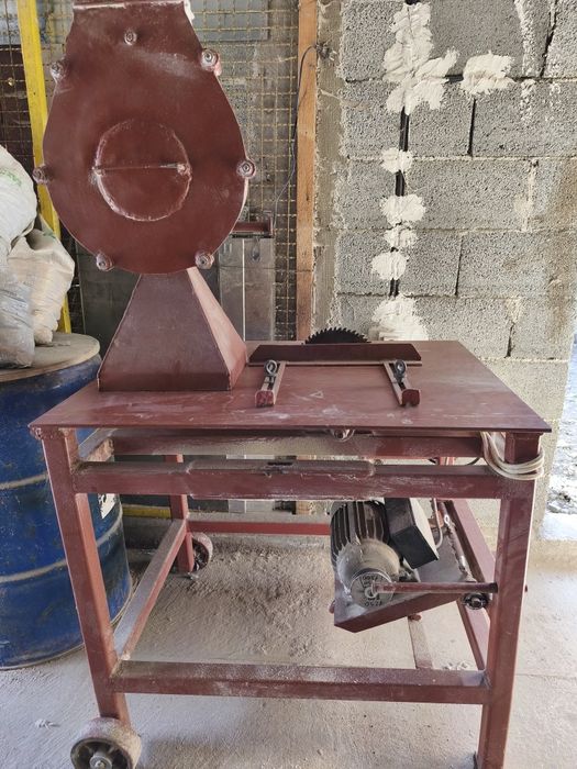 Moara cu ciocanele și Circular