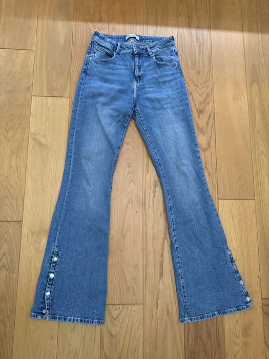 Дънки с копчета Zara