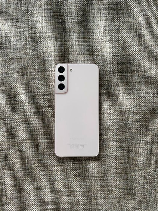SAMSUNG S22 plus 8/128 GB в отличном состоянии, без минусов