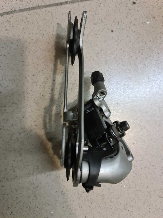 Висок клас заден дерайльор обтегач декланшор Shimano SLX за 9 скорости