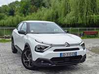 Citroën C4 Automat 2022 - 1.5 diesel 130 cai - keyless , camera , head up