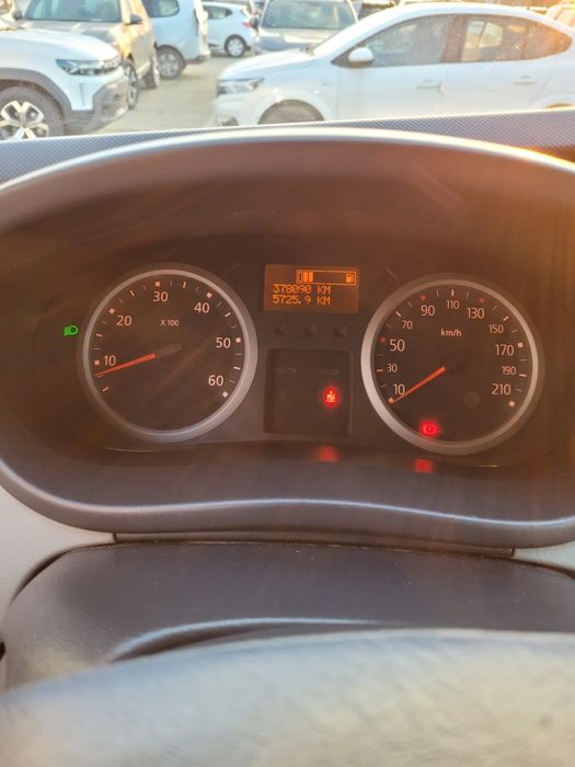 Vand renault trafic 8+1