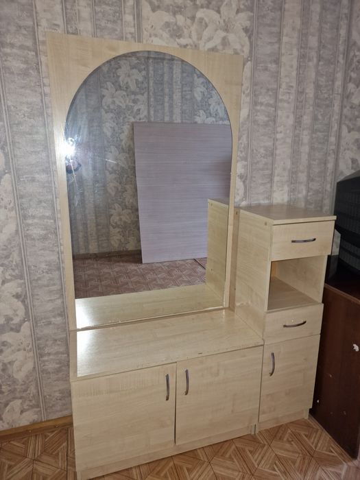 Трюмо/тумба/шкаф