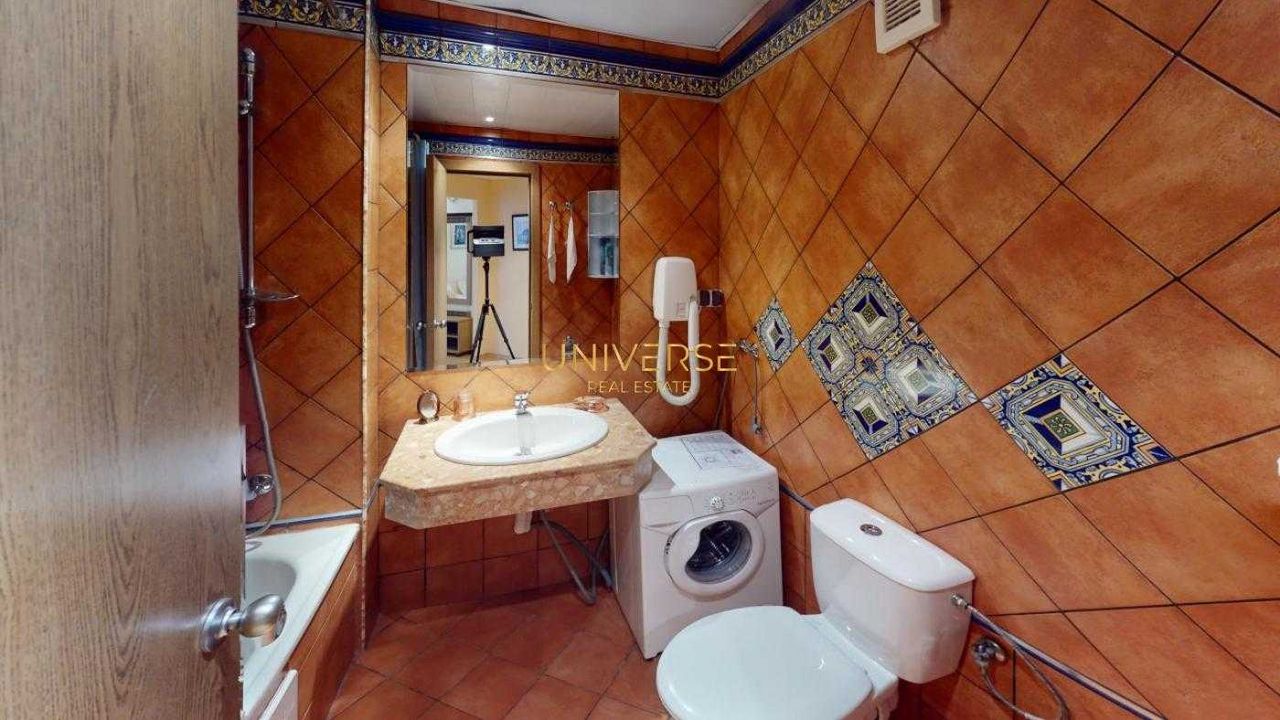 Продава се Двустаен апартамент в к.к. Елените - 71 кв.м за 1536 €/кв.м - Снимка #13