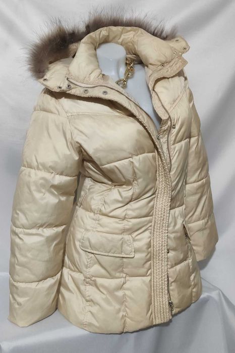 Geacă de iarnă cu glugă