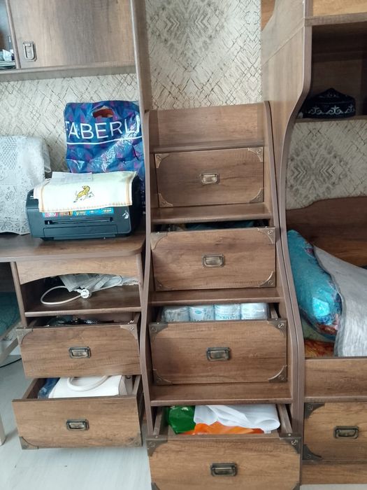 Детская мебель с компьютерным столом