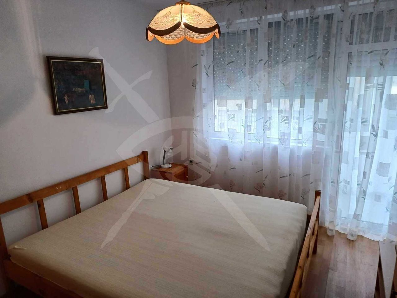 Дава се под наем Тристаен апартамент в Варна, Червен площад - 90 кв.м за 400 € - Снимка #2