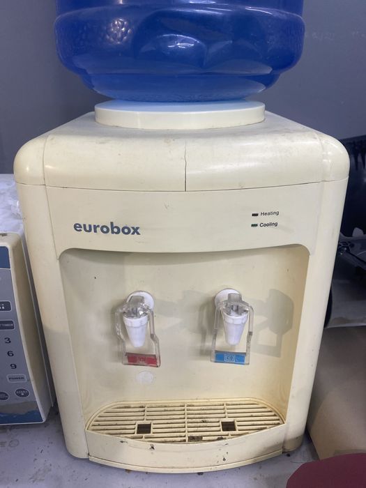 Кулер для вода eurobox