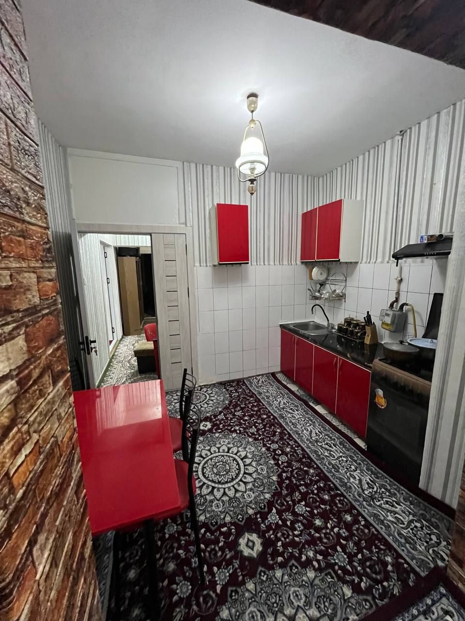 Кушбеги 2/1/5. 2-6 балкон 64м2. Срочно продается квартира