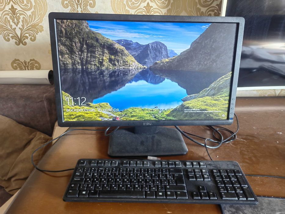 Продам 2 монитора 24 срочно