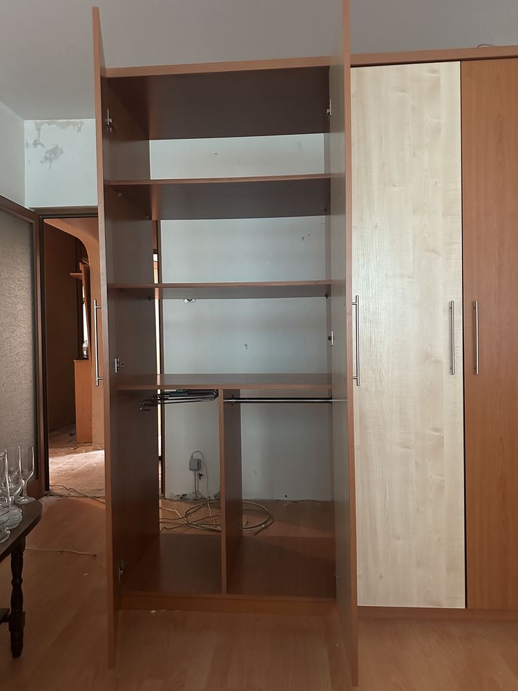 Гардероб с 4 крила