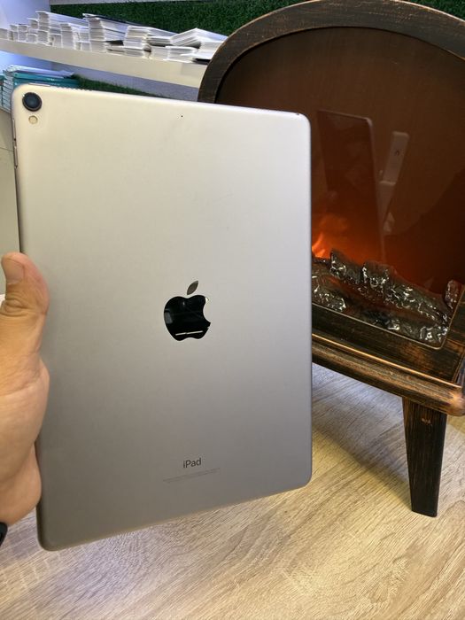 Ipad pro 2.  10,5 karobka