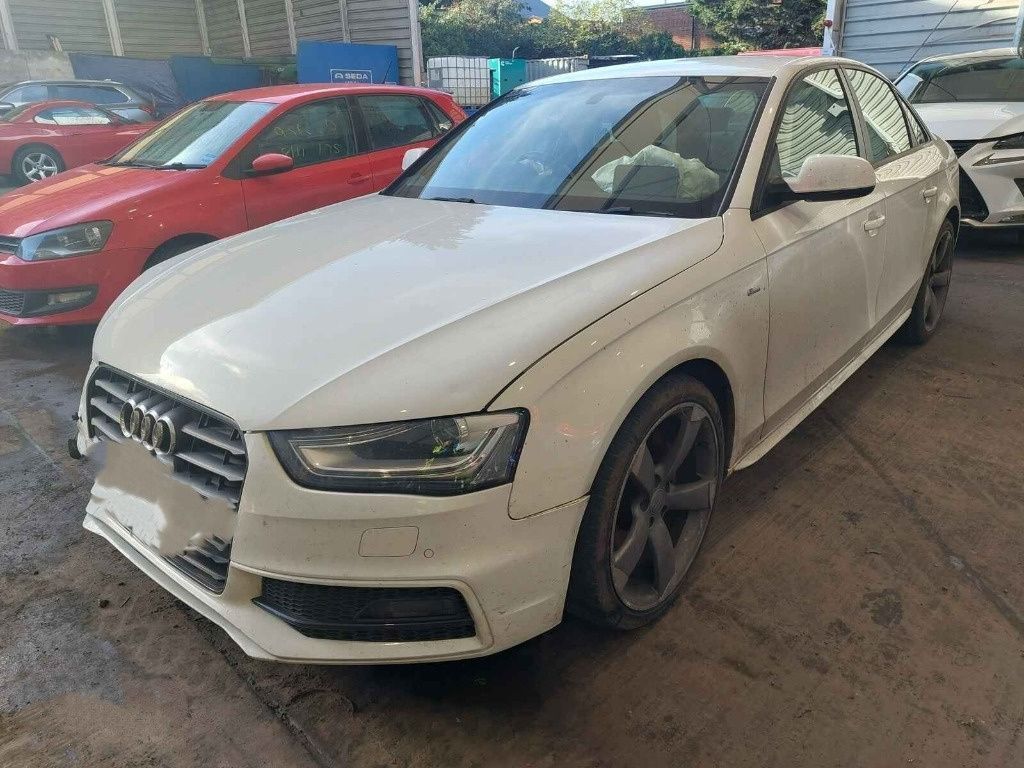 Macara geam stanga fata Audi A4 B8 2013 SEDAN 2.0 IDT CJCA