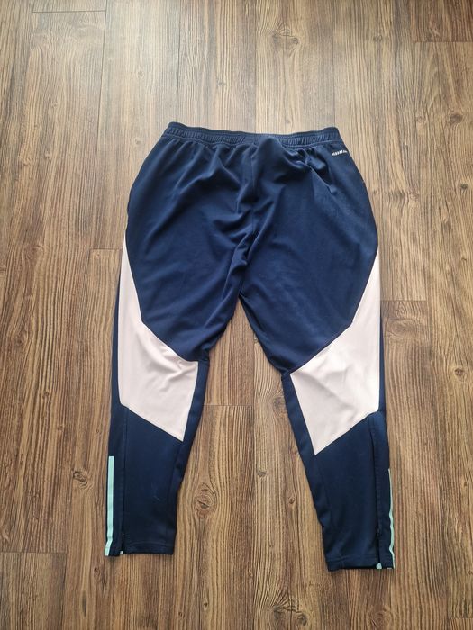 Страхотно мъжко спортно долнище ADIDAS размер S / 164см