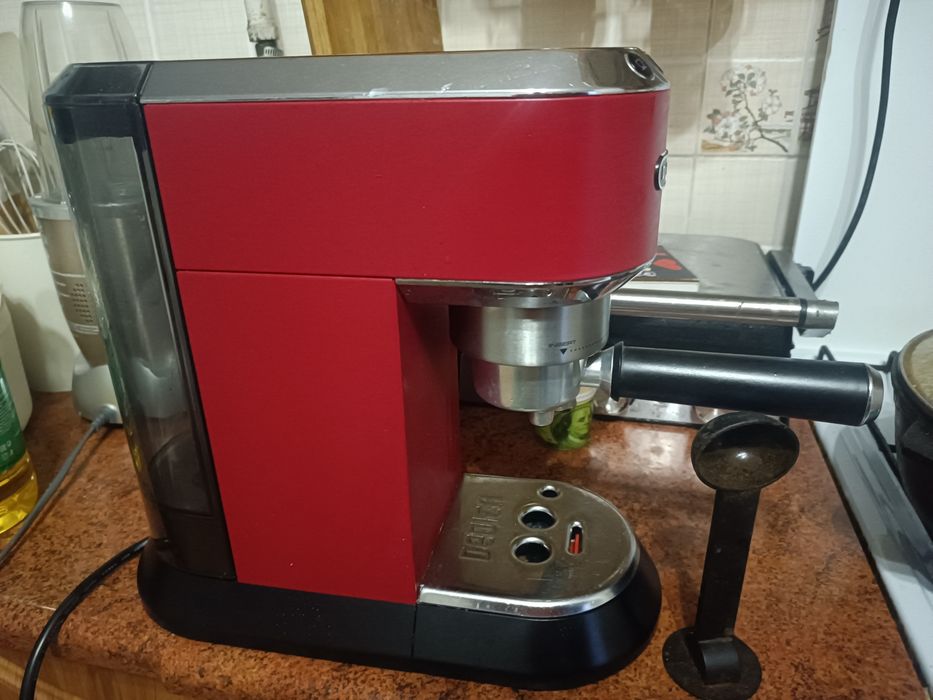 Кофемашина новая delonghi