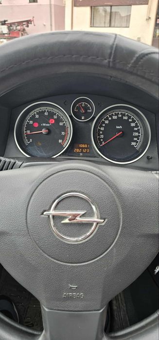 Vand Opel Astra H 1.6 benzina