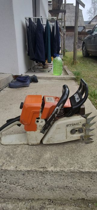 Se vând Stihl 440ms și STIHL 390 ms