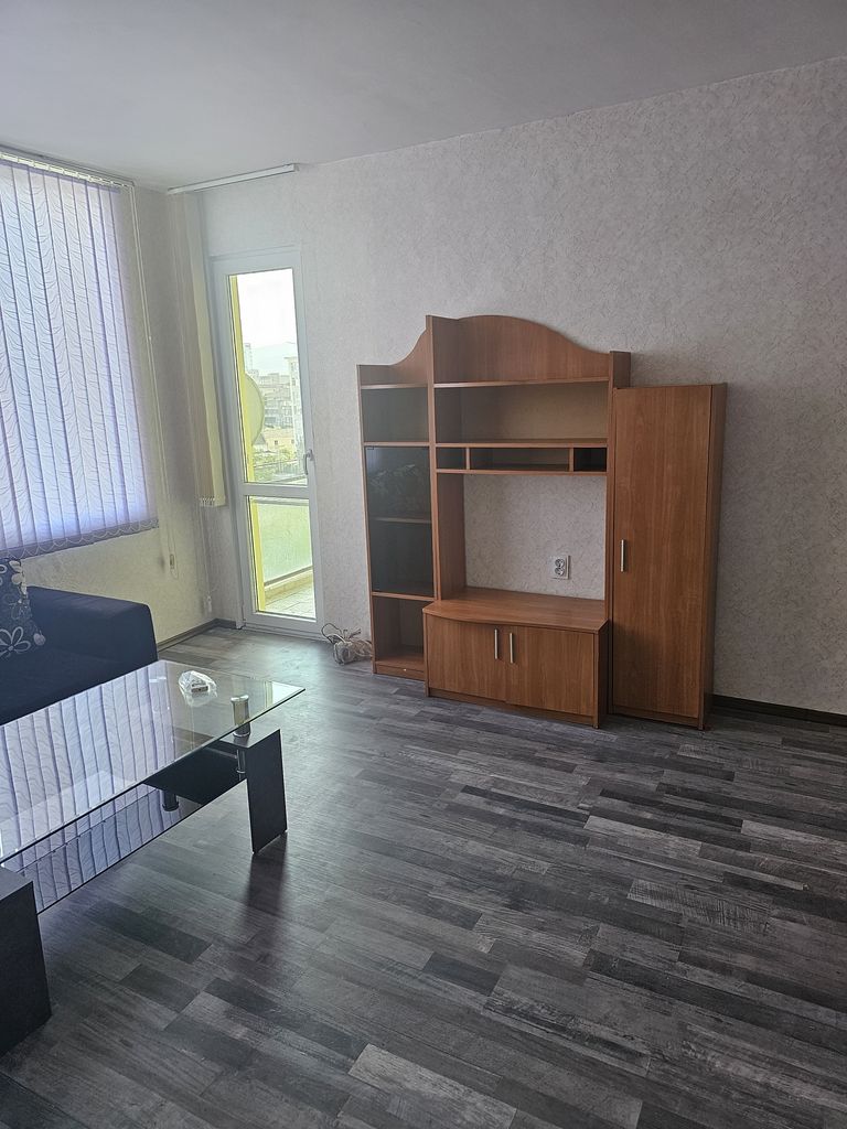 Дава се под наем Двустаен апартамент в Търговище, Боровец - 46 кв.м за 163.2 € - Снимка #2