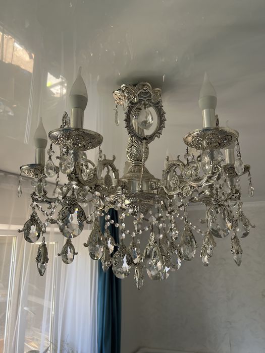 Люстра красивая район Айгуль