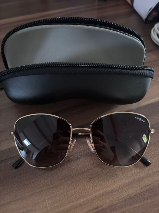 Слънчеви очила Vogue