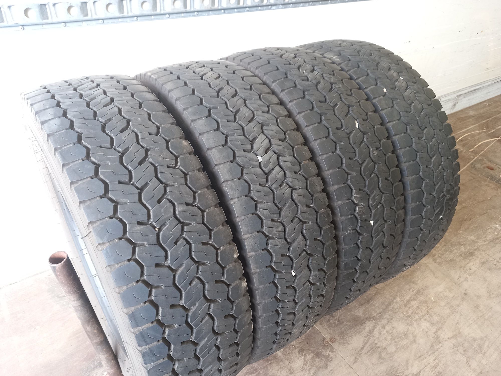 4 броя 215 75 17.5 michelin