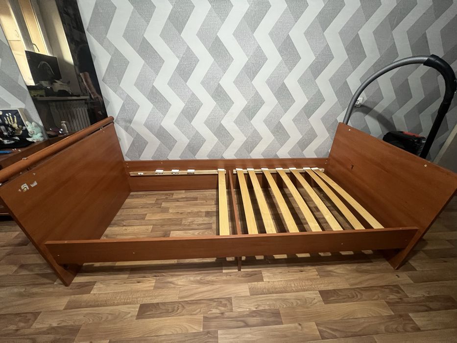 Продается кровать