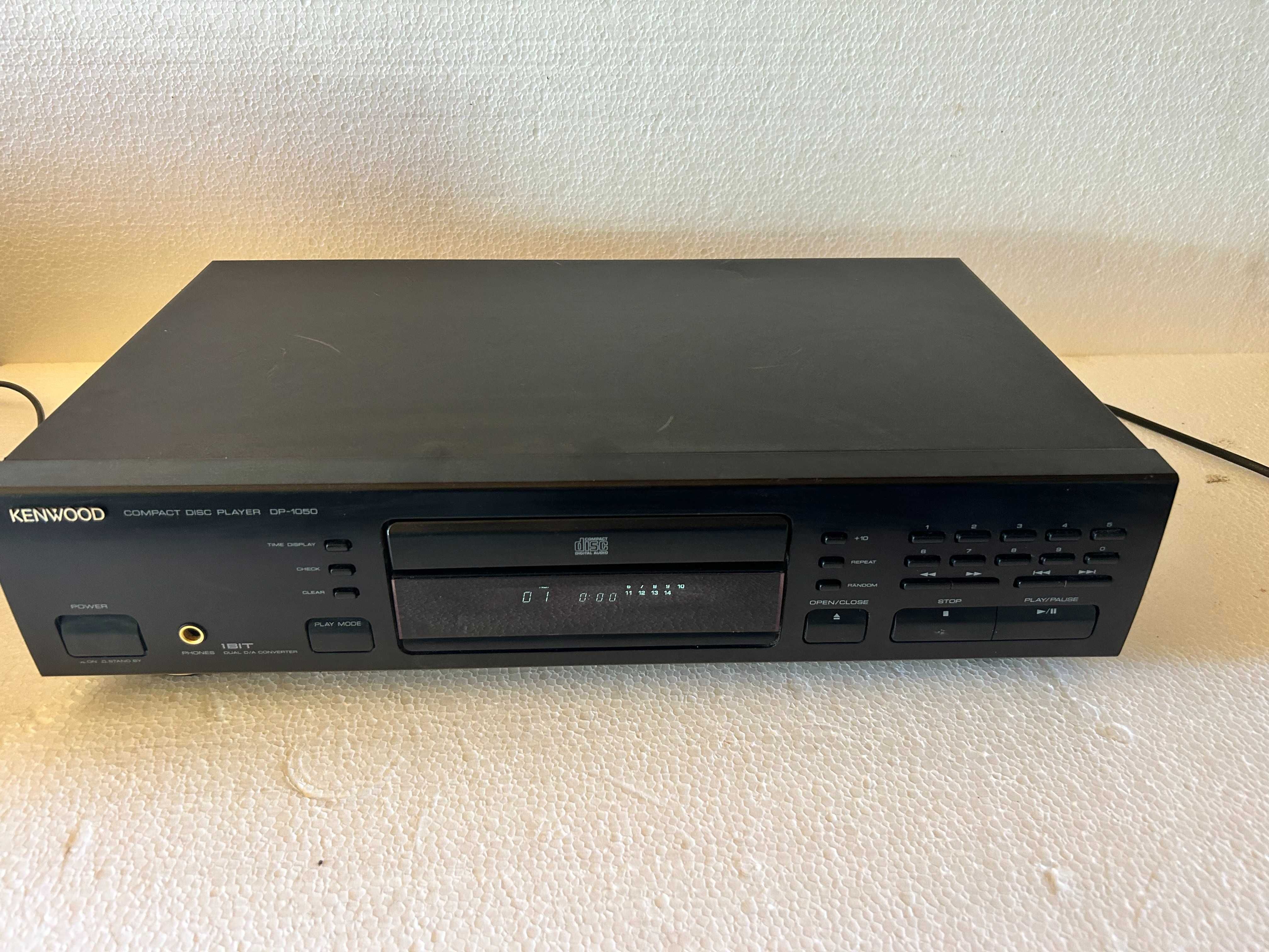 CD Player Kenwood DP 1050 Great Condition