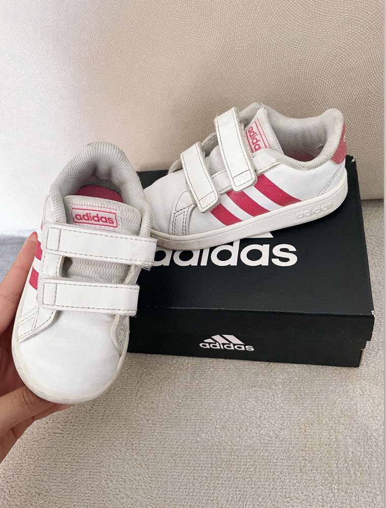 Детски обувки на Adidas